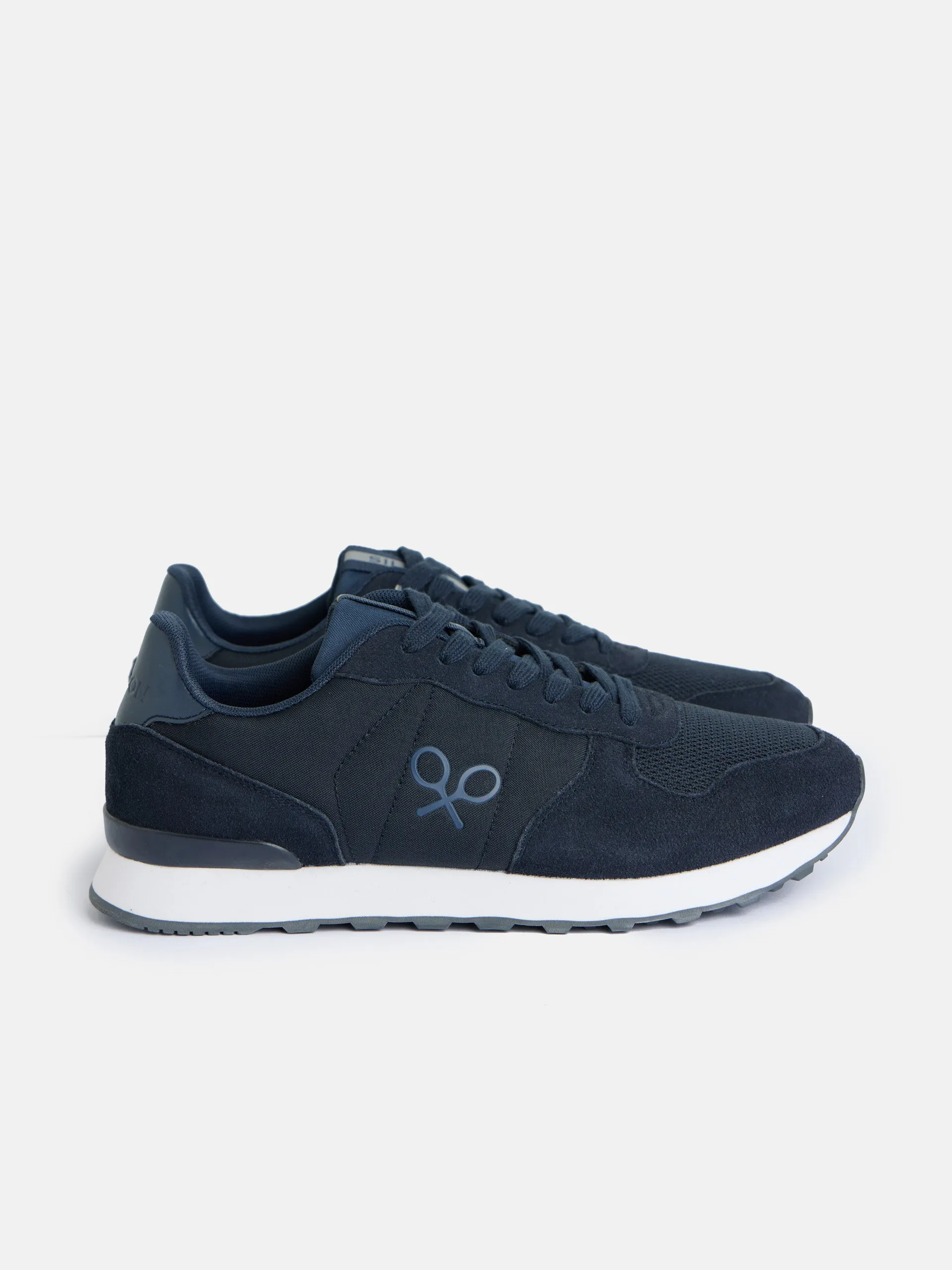 Zapatilla running azul marino