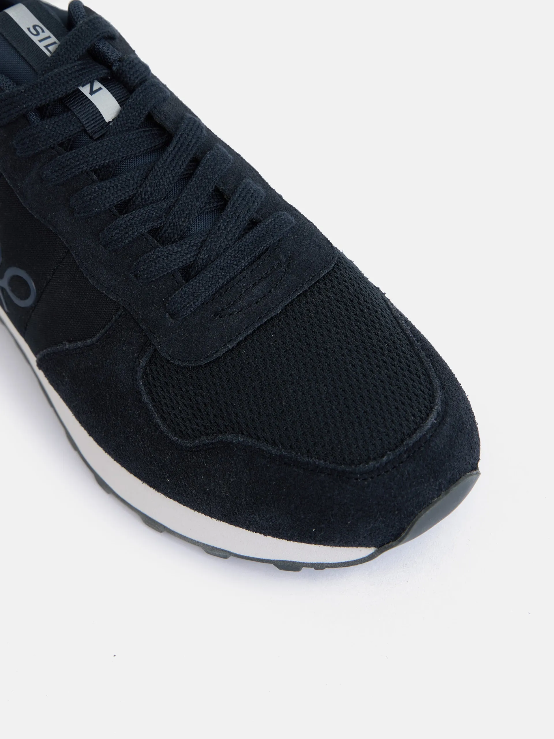 Zapatilla running azul marino